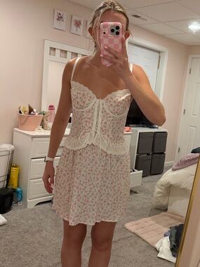 Floral Lace-Trim Mini Slip Dress in Cream and Pink